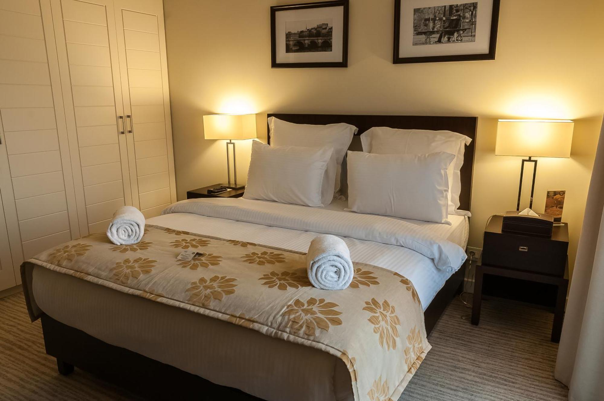The Parisian Hotel Бейрут Екстериор снимка