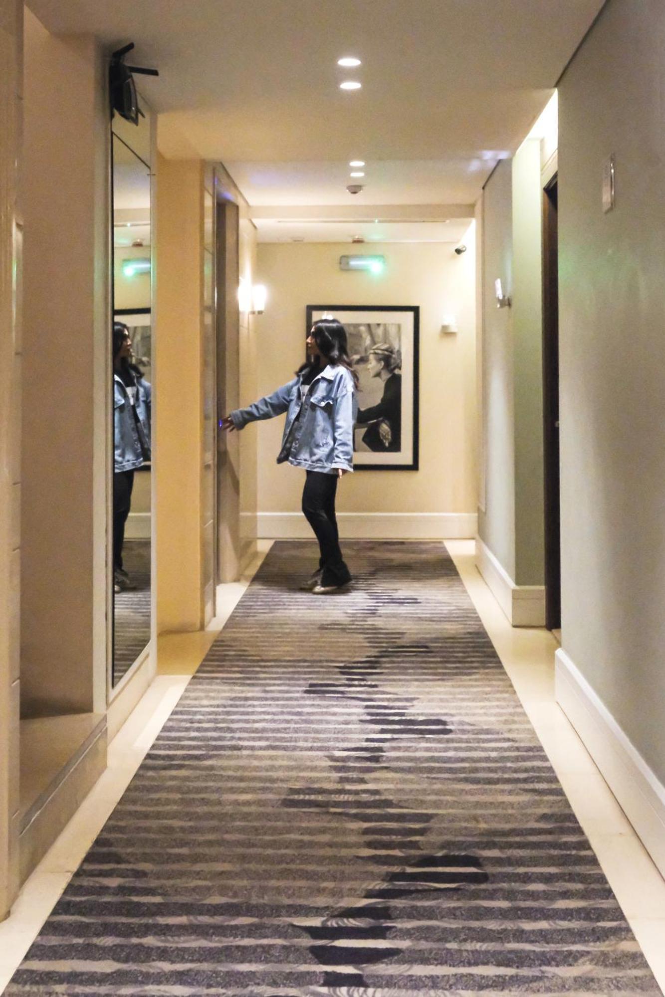The Parisian Hotel Бейрут Екстериор снимка